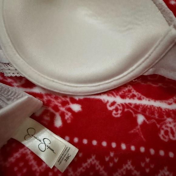 Jessica Simpson Bra - Picture 4 of 5